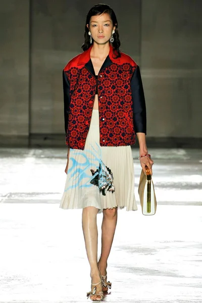 Look 12